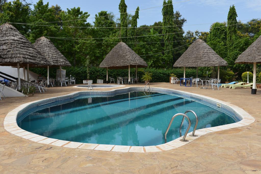 Morogoro Hotel Luaran gambar