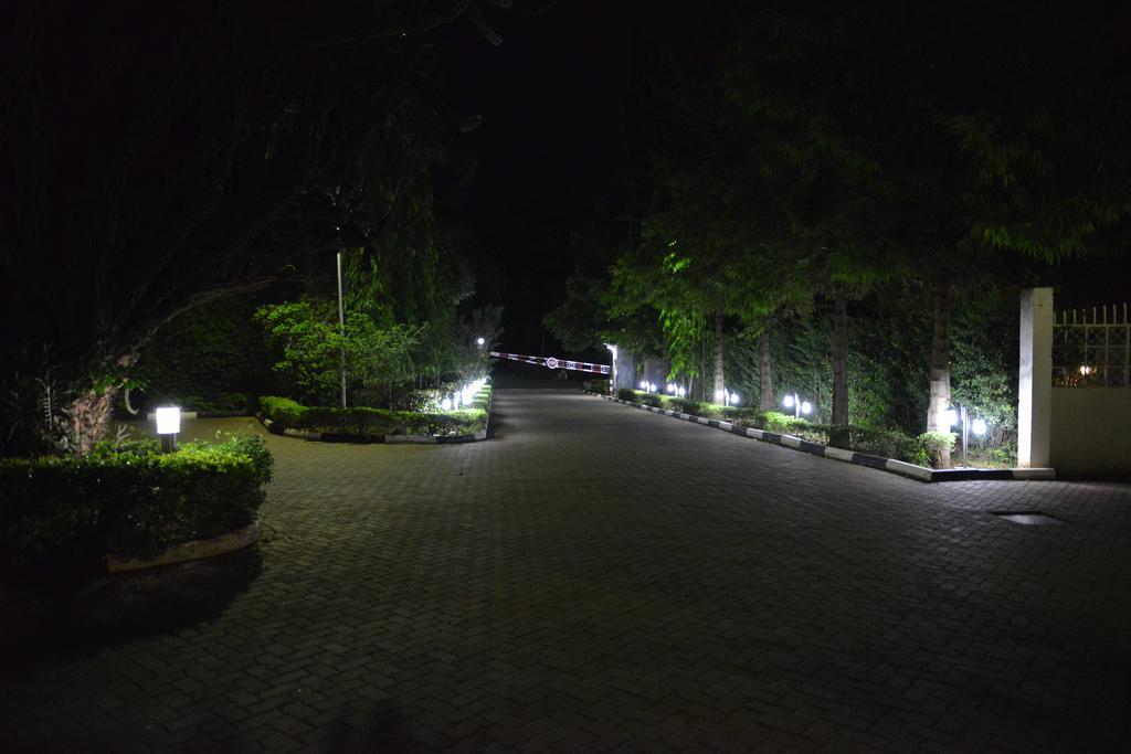 Morogoro Hotel Luaran gambar