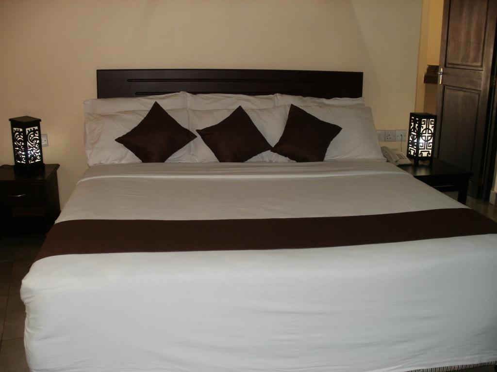 Morogoro Hotel Luaran gambar