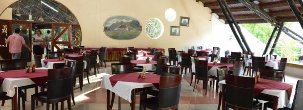Morogoro Hotel Luaran gambar