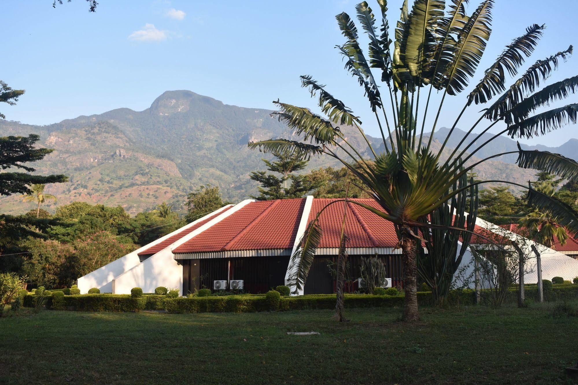 Morogoro Hotel Luaran gambar
